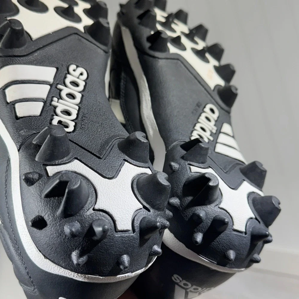 Adidas Mens Black And White Football Cleats Shoes YXN 693 Low US Size 13.5